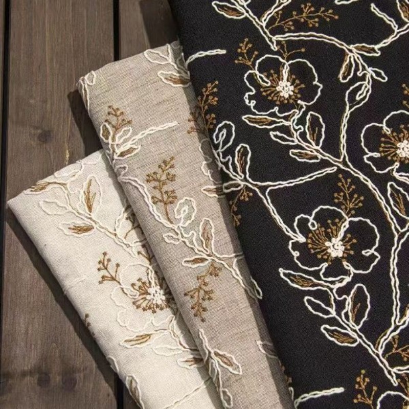 Lace Dress - قماش دانتيل مطرز من التول، نسيج