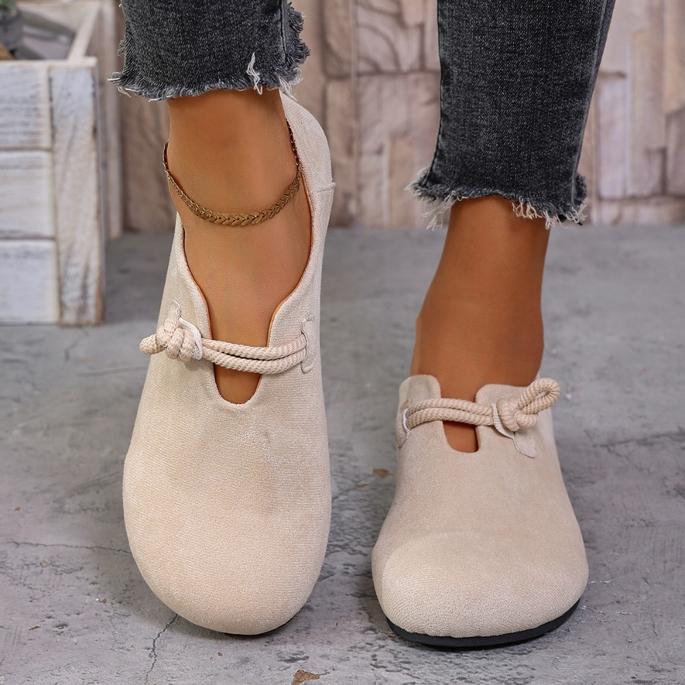 Womens Heels - أحذية نسائية مسطحة بمقدمة مستديرة وحزام