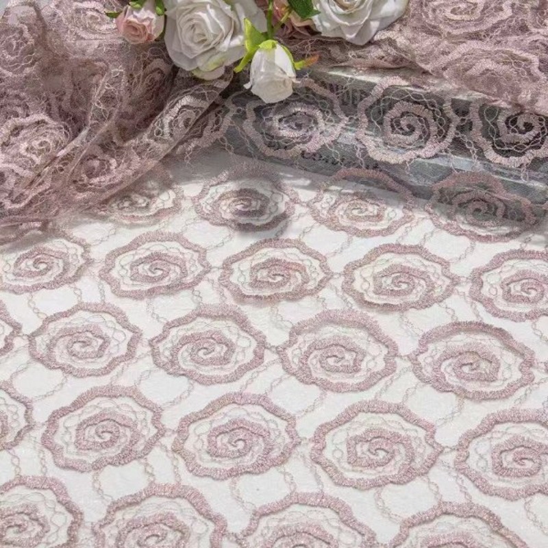 قماش دانتيل مطرز من التول بتطر - مراجعة Lace Dress وسعره