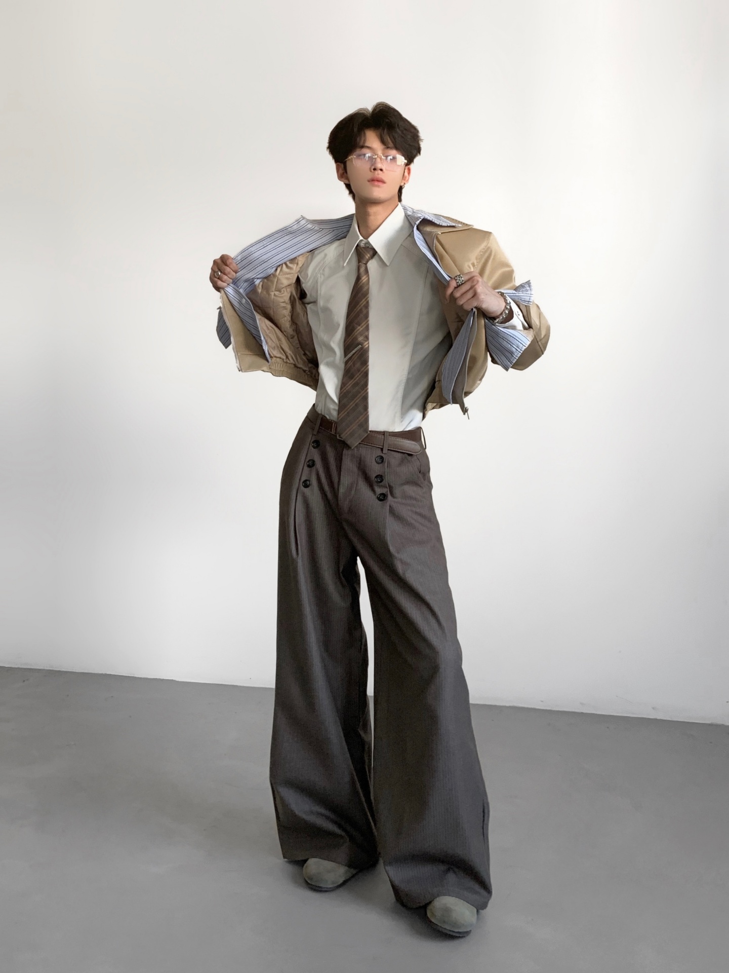 بنطلون رجالي كاجوال مخطط من Ac - مراجعة Tailored Trouser Wide وسعره