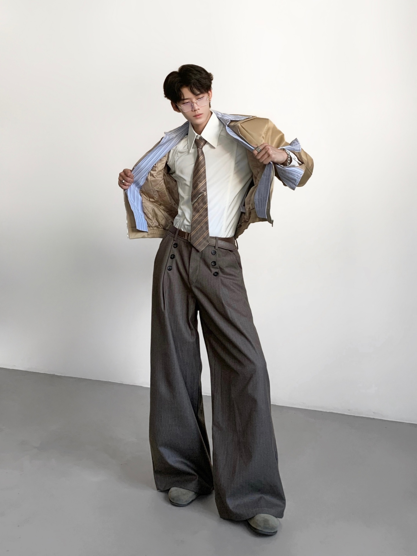 بنطلون رجالي كاجوال مخطط من Ac - مراجعة Tailored Trouser Wide وسعره