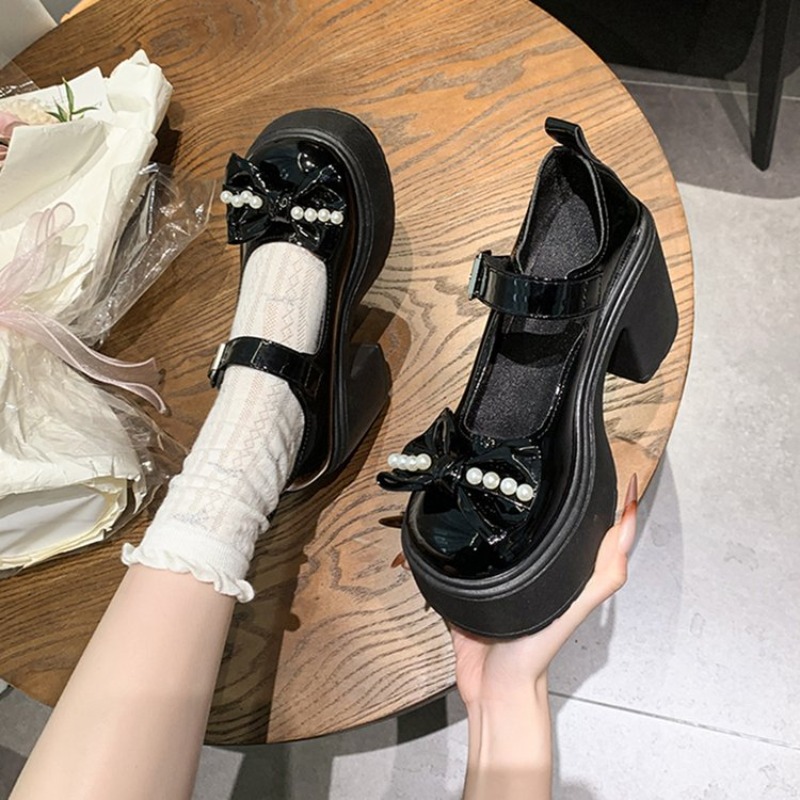 أحذية لوليتا 2026 سوداء بكعب ع - مراجعة Womens Heels وسعره
