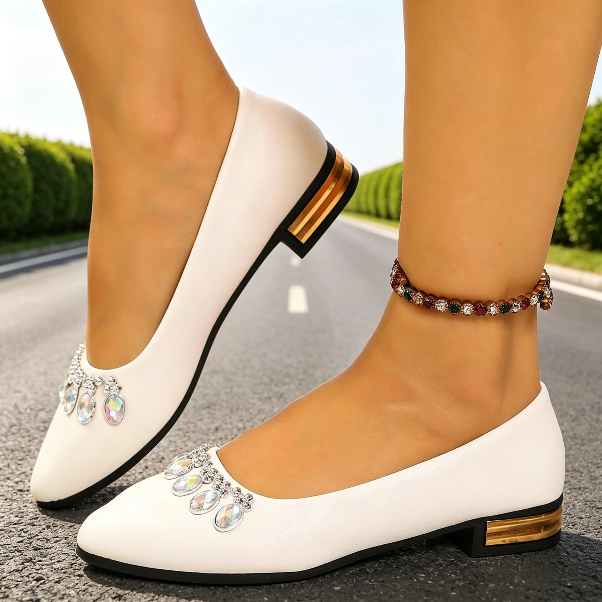 أحذية نسائية مسطحة ذات مقدمة م - مراجعة Womens Heels وسعره