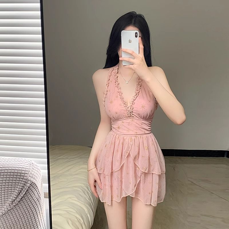 مايوه نسائي أنيق وجذاب لعام 20 - مراجعة Womens Suit وسعره