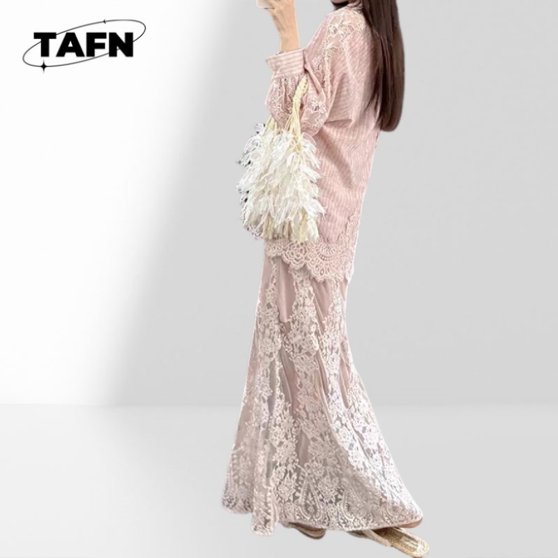 تنورة نسائية أنيقة من قماش ناع - مراجعة Silk Blouse وسعره