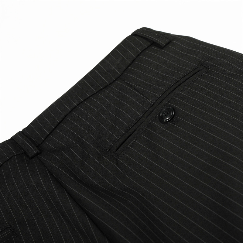 بنطلون رجالي واسع الساق بخطوط  - مراجعة Tailored Trouser Wide وسعره
