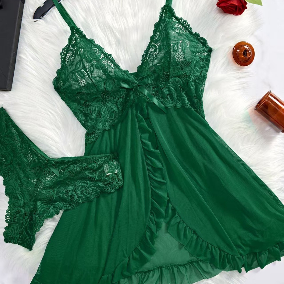 ملابس نوم نسائية مثيرة على الط - مراجعة Lace Dress وسعره